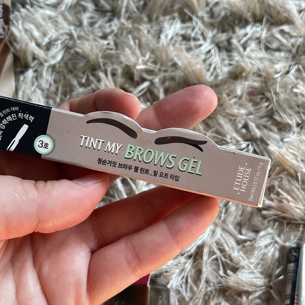 Makeup Bundle - Picture 6 of 7